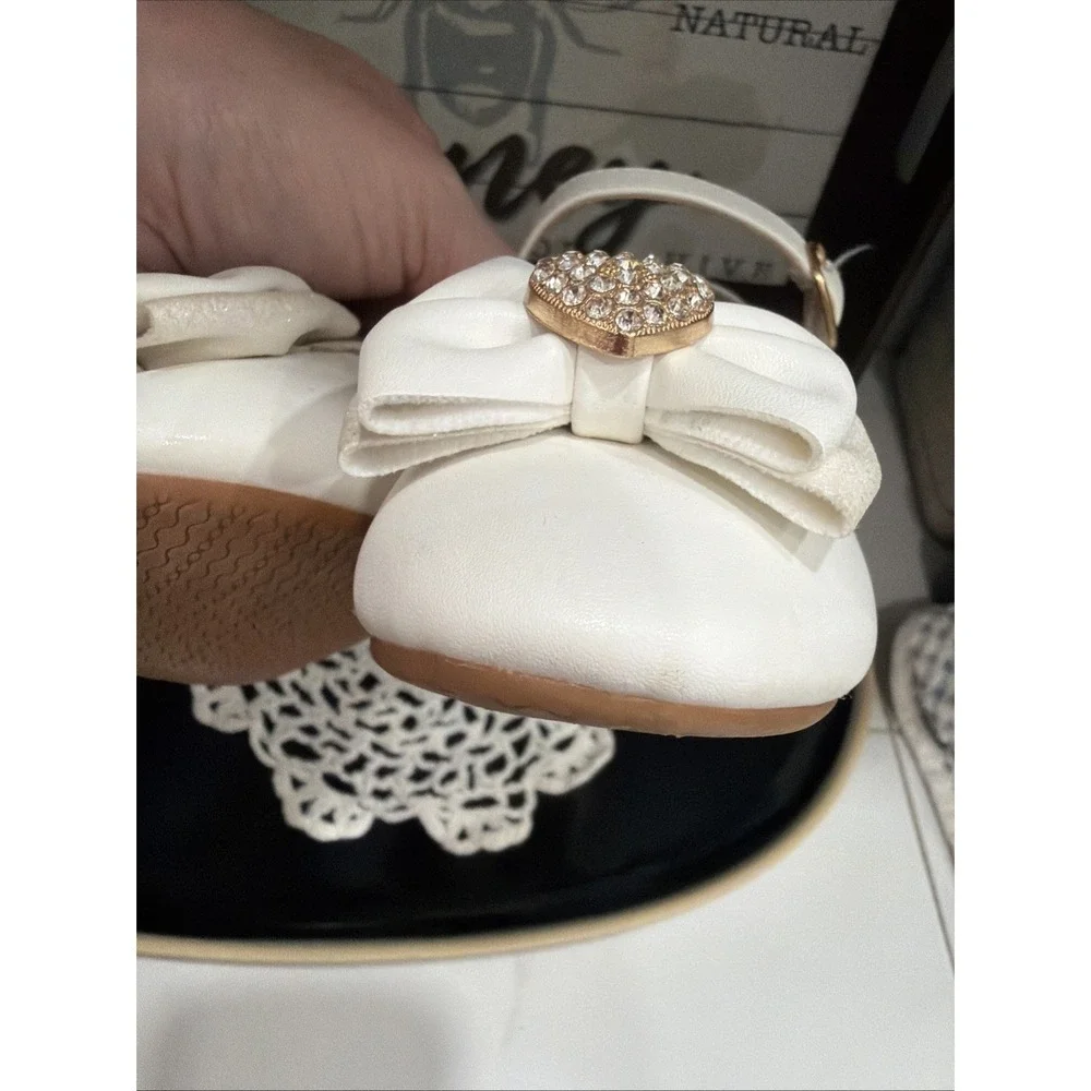 Hehainom Little Girls Emily Strap Mary Jane Shoe Bow Rhinestone‎ Heart 12 White